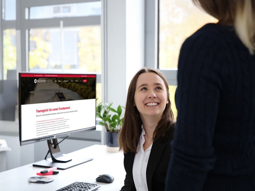 ECOVIS KSO Berufseinstieg young business Woman