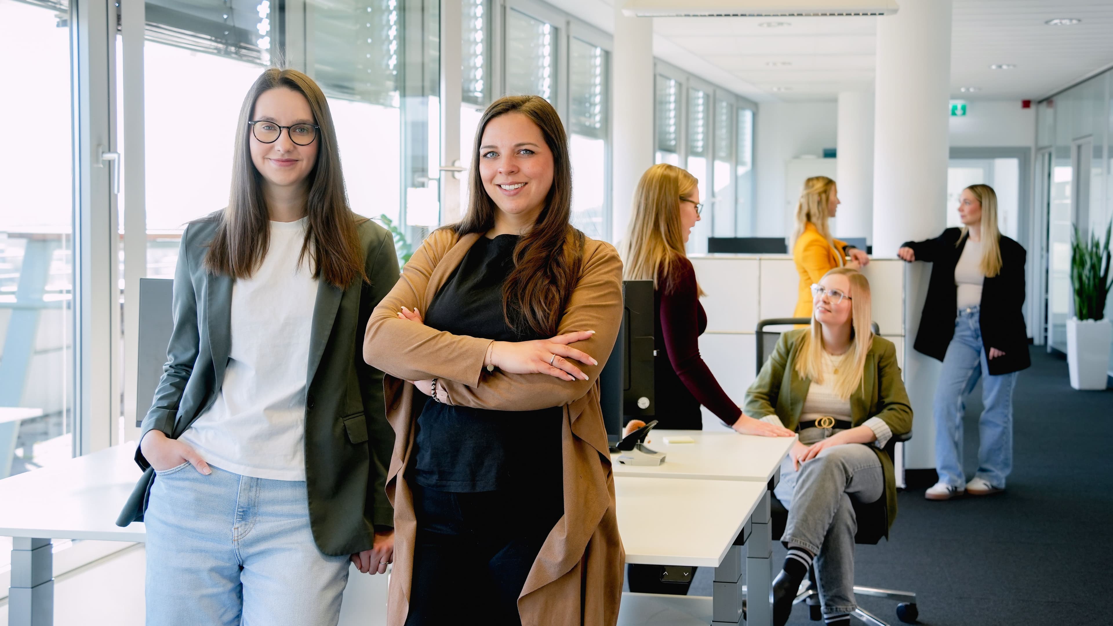 Tanja und Elina im Open Space