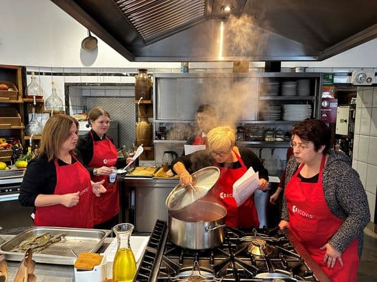 Teamevent beim Kochkurs ECOVIS KSO